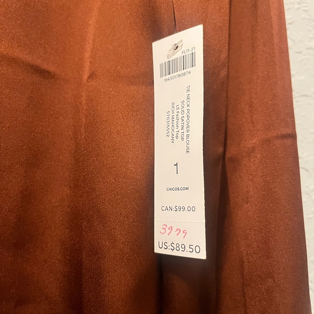 ✨NWT✨Chico's Copper Satin, minimalist, size 8, classy, trendy, fall Blouse - Picture 3 of 9